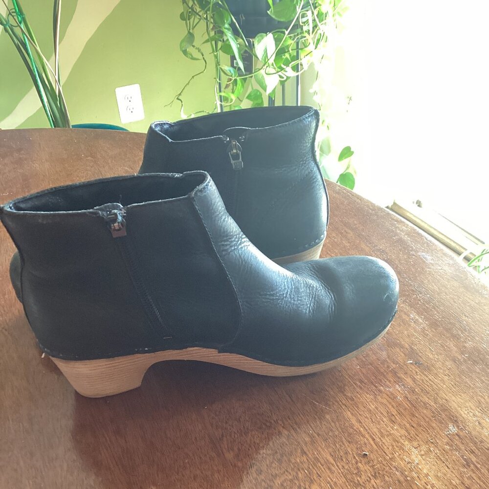 DANSKO LANE Clog Bootie 8 1/2 - Picture 3 of 8